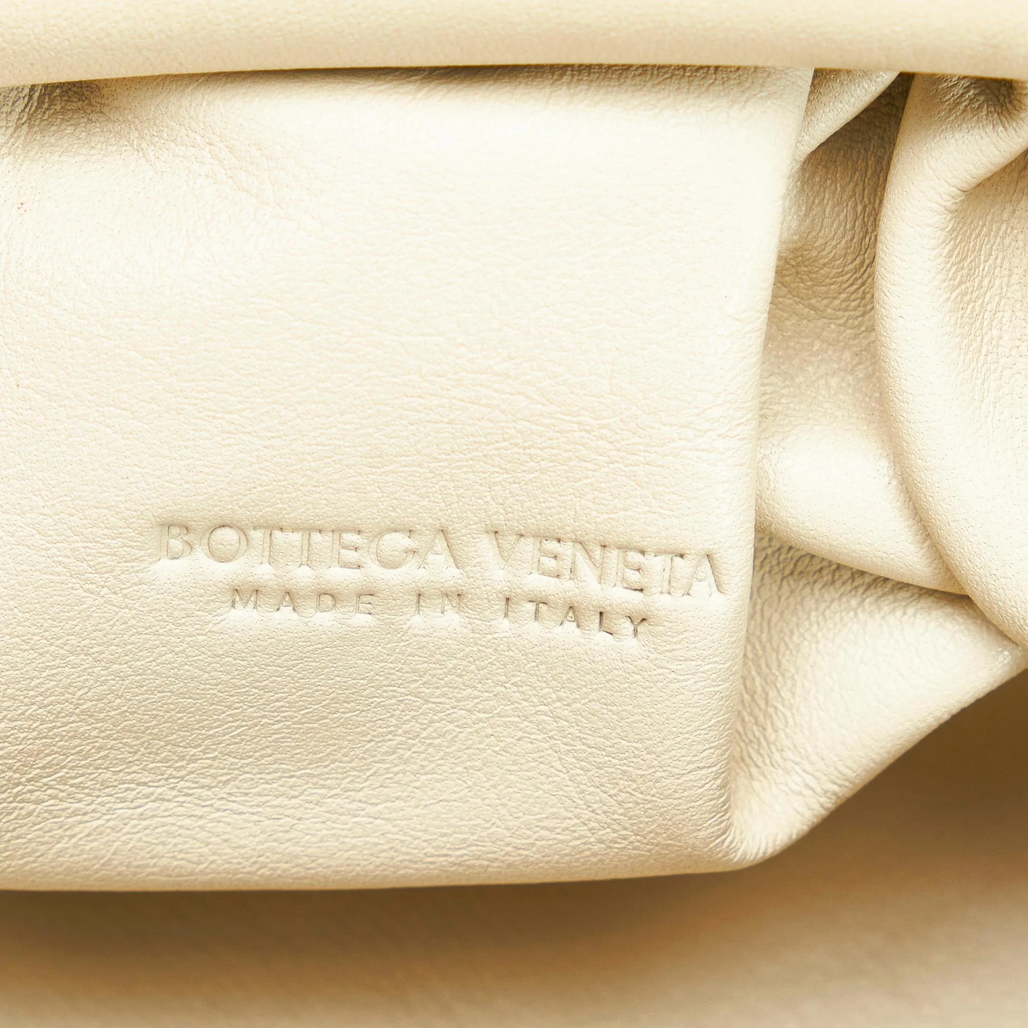 Bottega Veneta The Mini Pouch (SHG-nsLtj9)