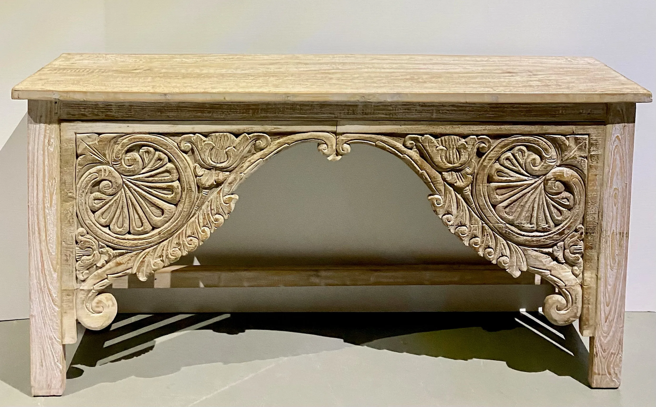 Carved Console 160xm White Wash