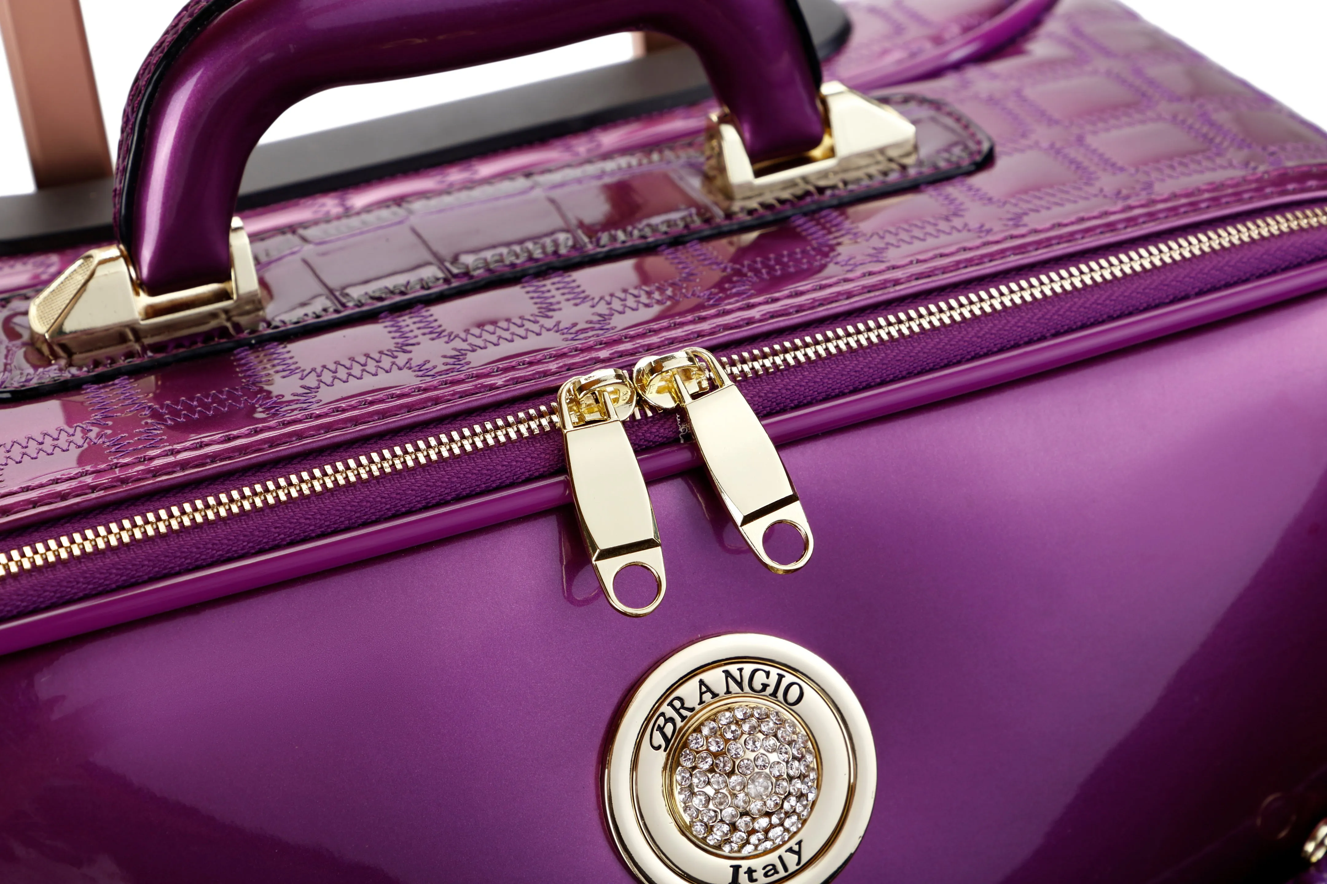 Crystal Moon Stunnin’ Luggage with Spinner Wheels