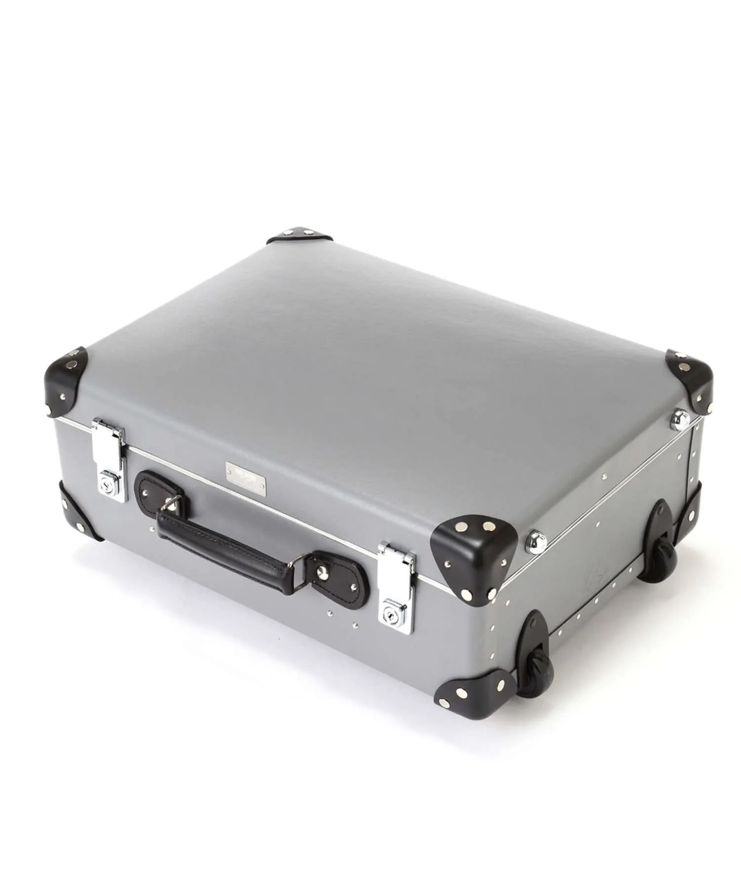 Globe-Trotter X Todd Snyder 18" Suitcase in Grey