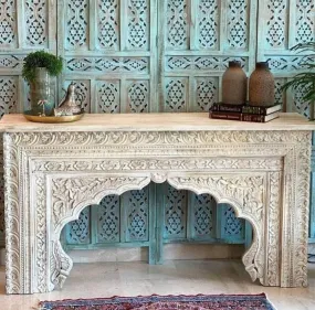 Intricate Entryway Wood Console