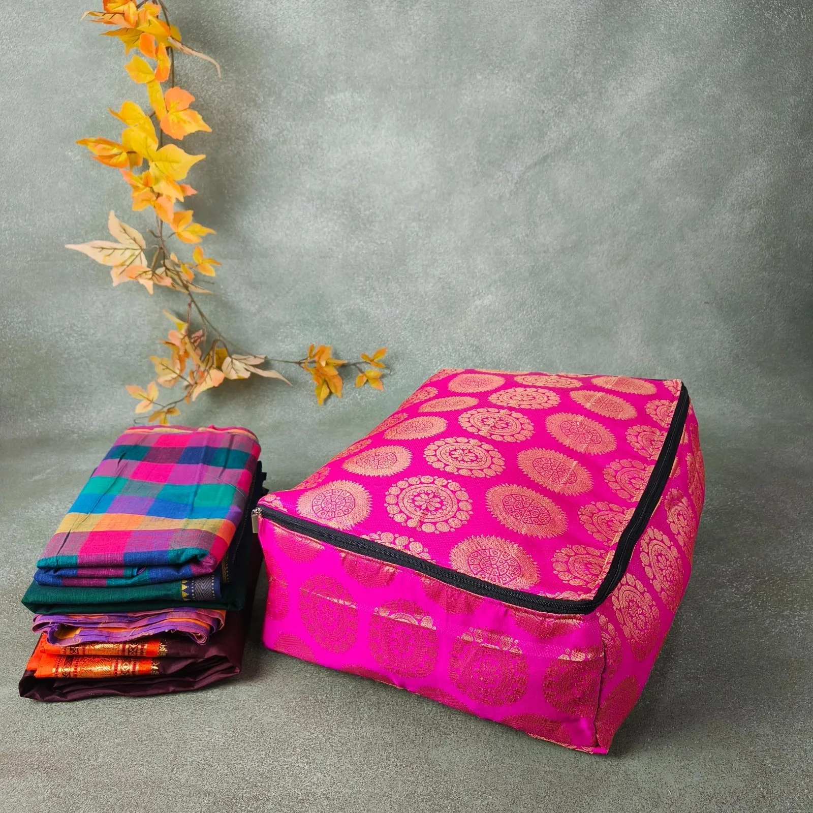 Saree Storage Bags Pink Graphic Prints Design