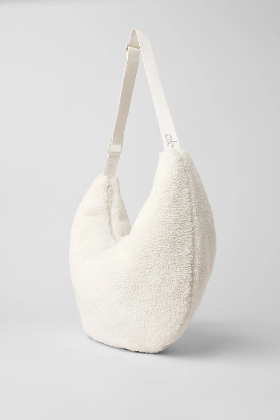 Sherpa Om The Go Sling Bag - Ivory