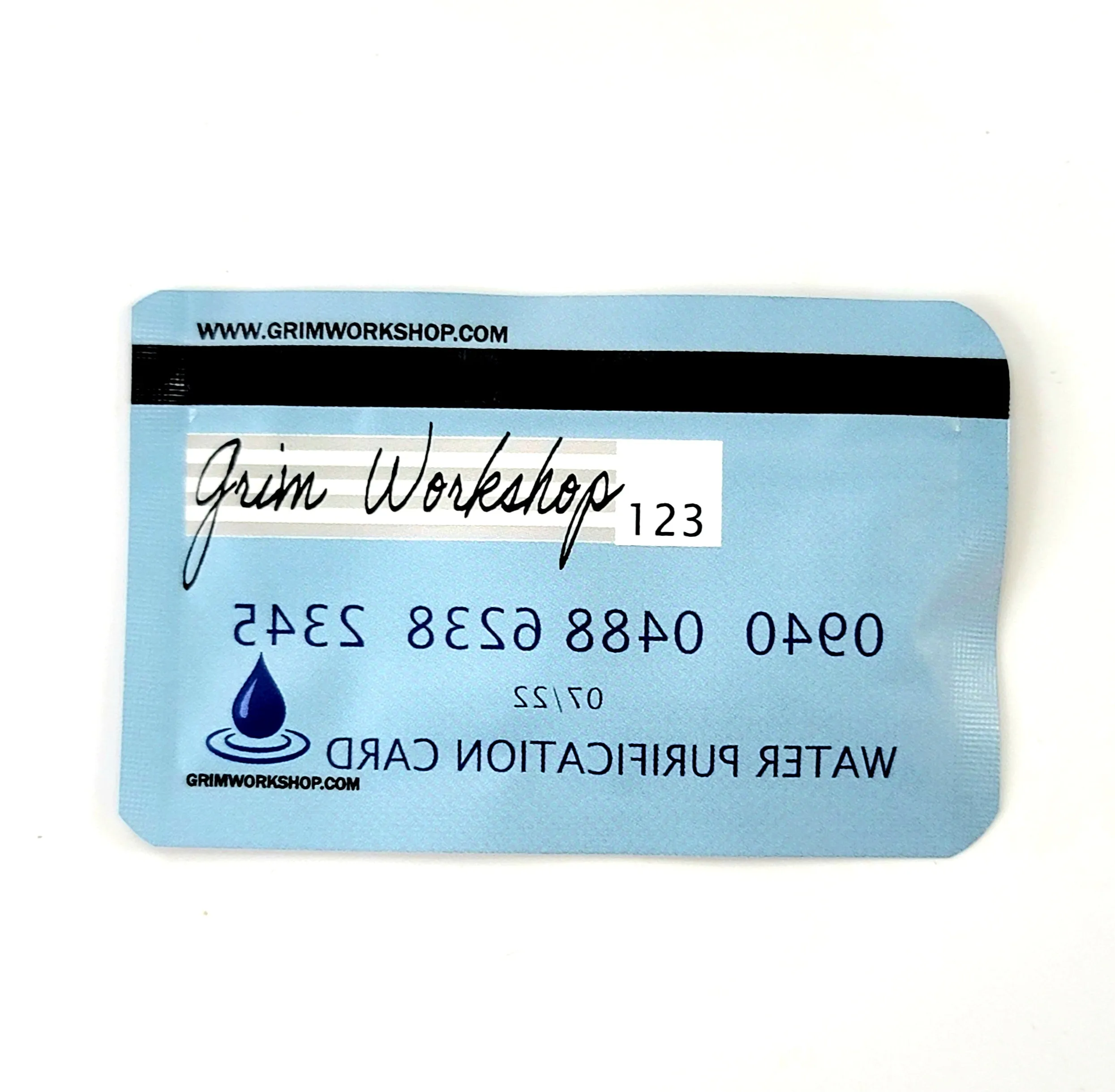 Water Card : Credit Card Size Water Purification Kit